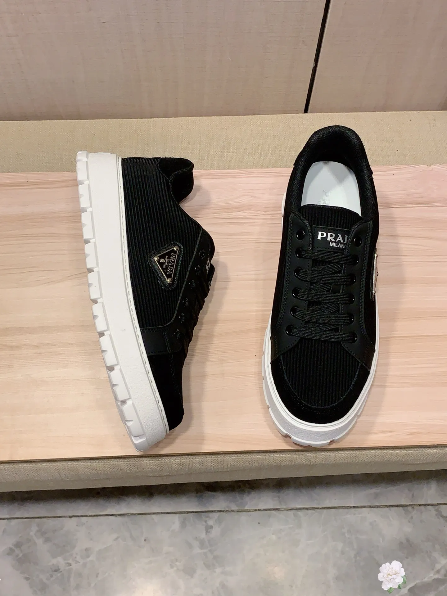 Men's Men's Shoes💰442💰💰🎩🎩[Lightning][Lightning] "PRADA*" The latest and most popular casual shoes, top brand [seduce] luxury ~ purchasing agency, top quality ~. [Strong] The upper is made of imported breathable and polished cowhide material ➕ Breathable sheepskin feet (•) with fine workmanship. Original stylish and stylish soft rubber wear-resistant and non-slip outsole, light and comfortable on the feet, the real thing looks better when photographed, 305: code: 38-44, 3️⃣ colors selected